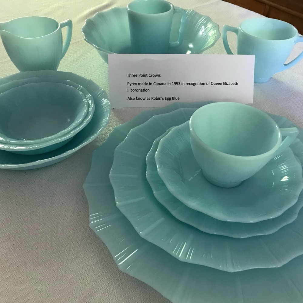 🔥🔥COMPLETE Set Vintage Pyrex Delphite Kings Crown 1950s